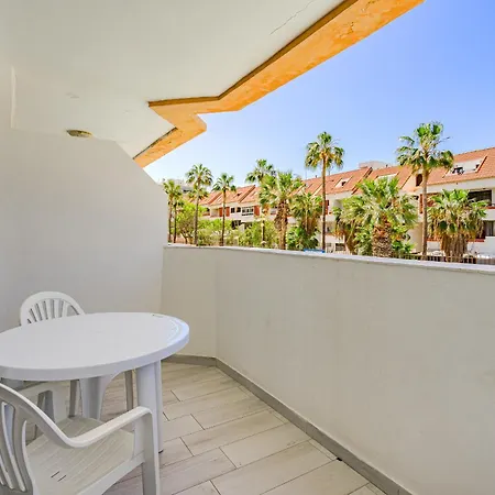 Un En Playa De Américas