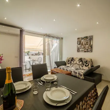 Un En Playa De Américas Apartamento *